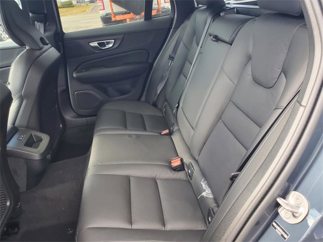 New 2026 Volvo V60 B5 Cross Country Plus w/ Protection Package Premier image 31