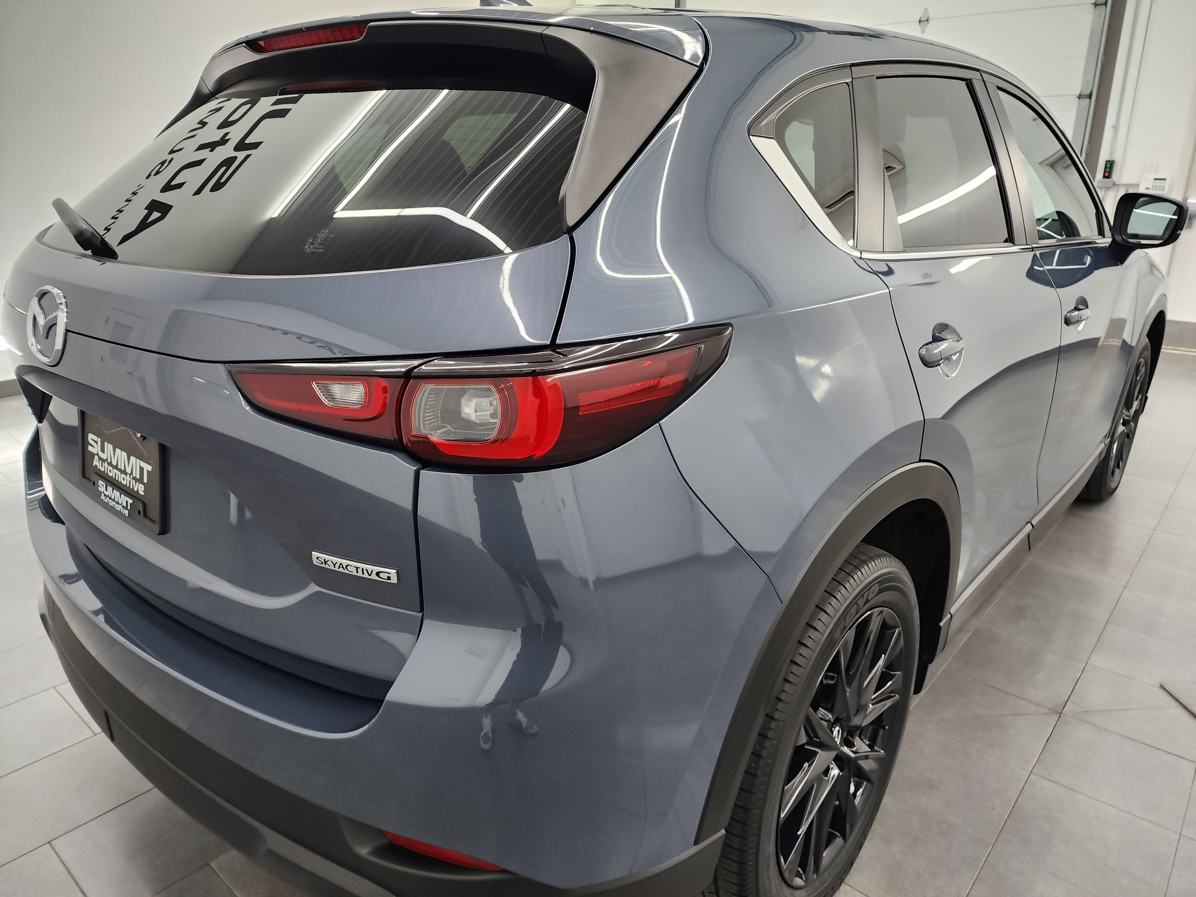 Used 2025 MAZDA CX-5 Carbon Edition image 5