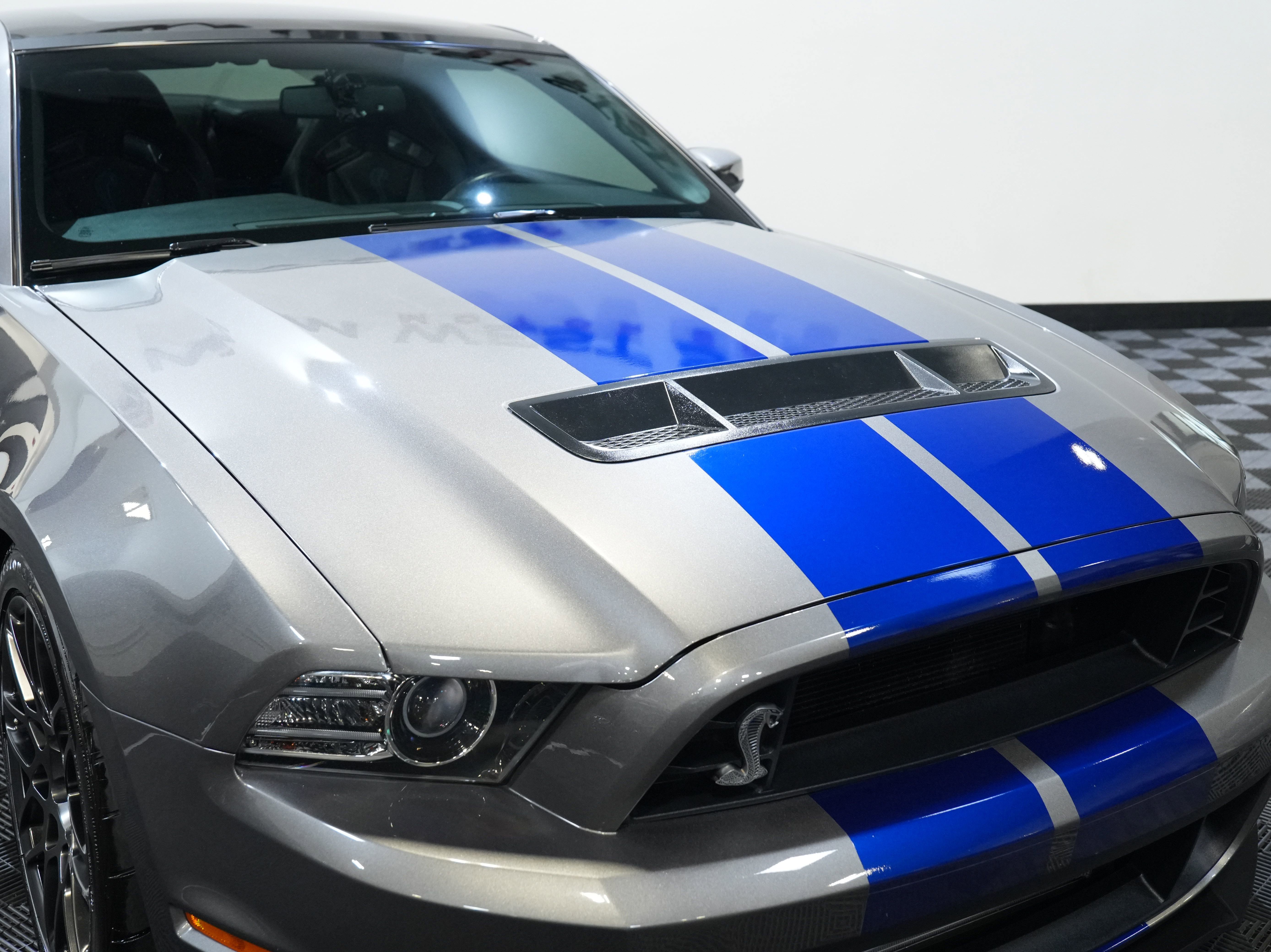 Used 2014 Ford Mustang Shelby GT500 w/ Equipment Group 821A RWD image 12