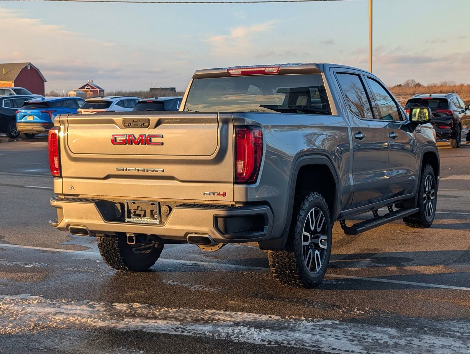 Used 2021 GMC Sierra 1500 AT4 image 4