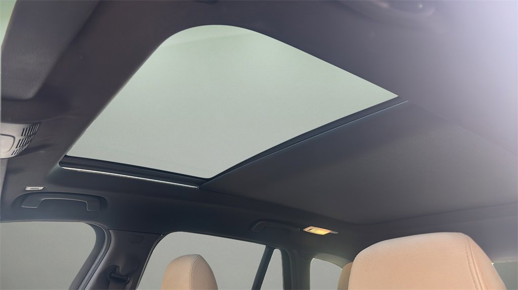 Used 2019 BMW X1 xDrive28i w/ Convenience Package image 16