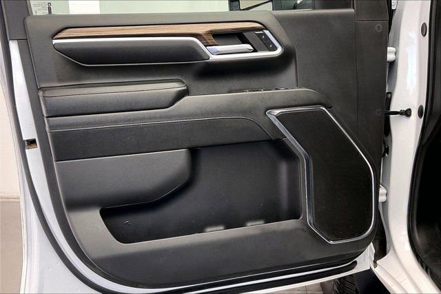 Used 2024 Chevrolet Silverado 2500 LT image 25