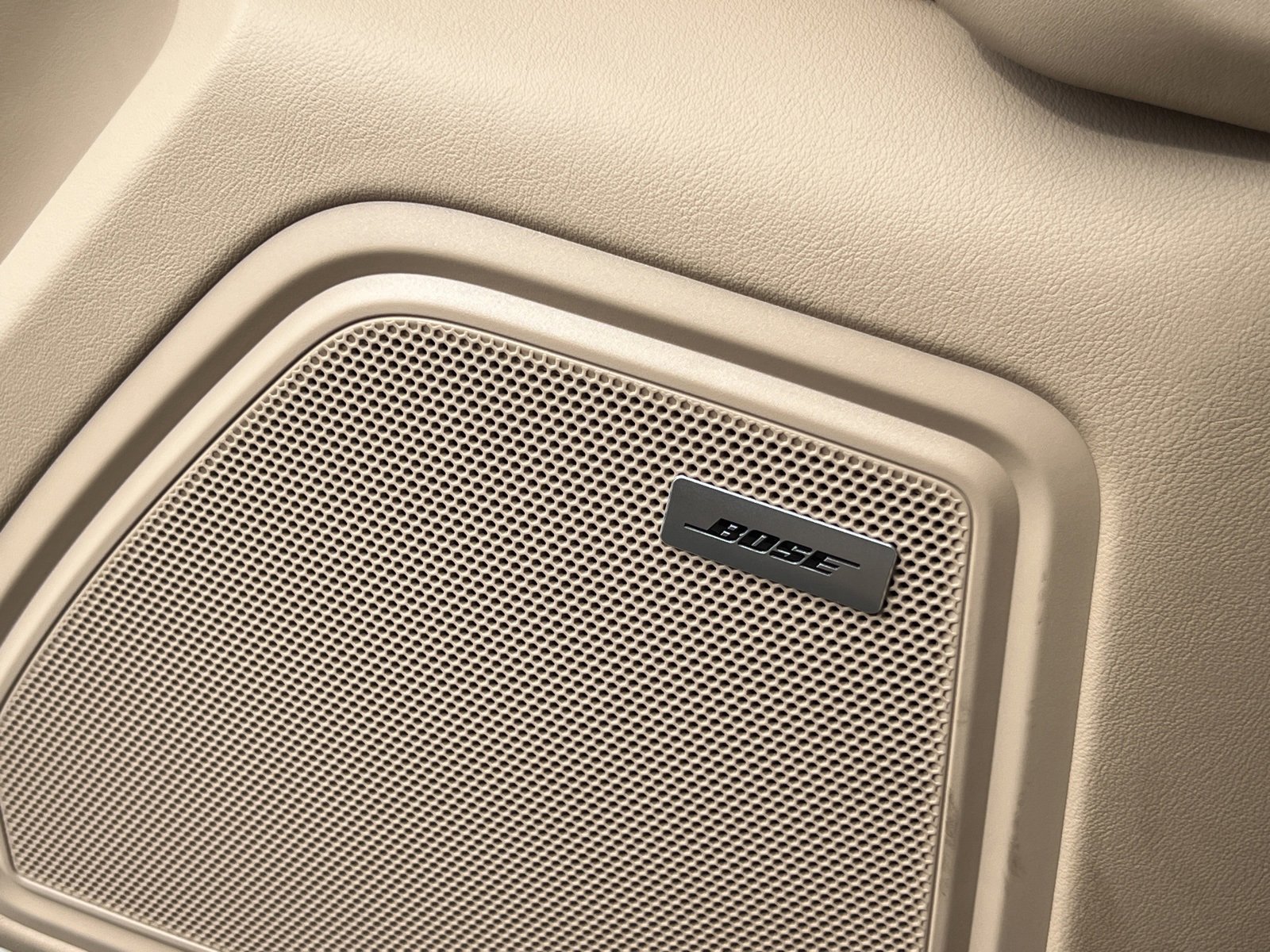 Certified 2025 Porsche Macan image 29