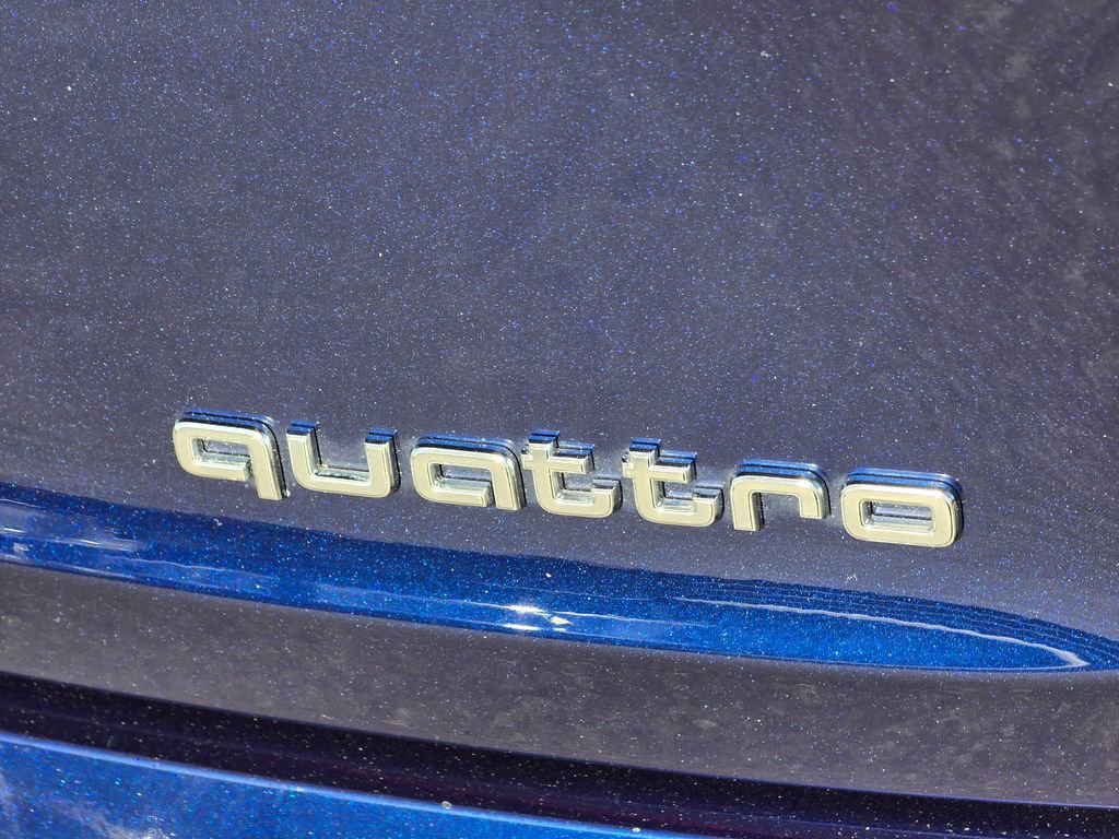 Used 2023 Audi e-tron Premium Plus w/ Premium Plus Package image 30