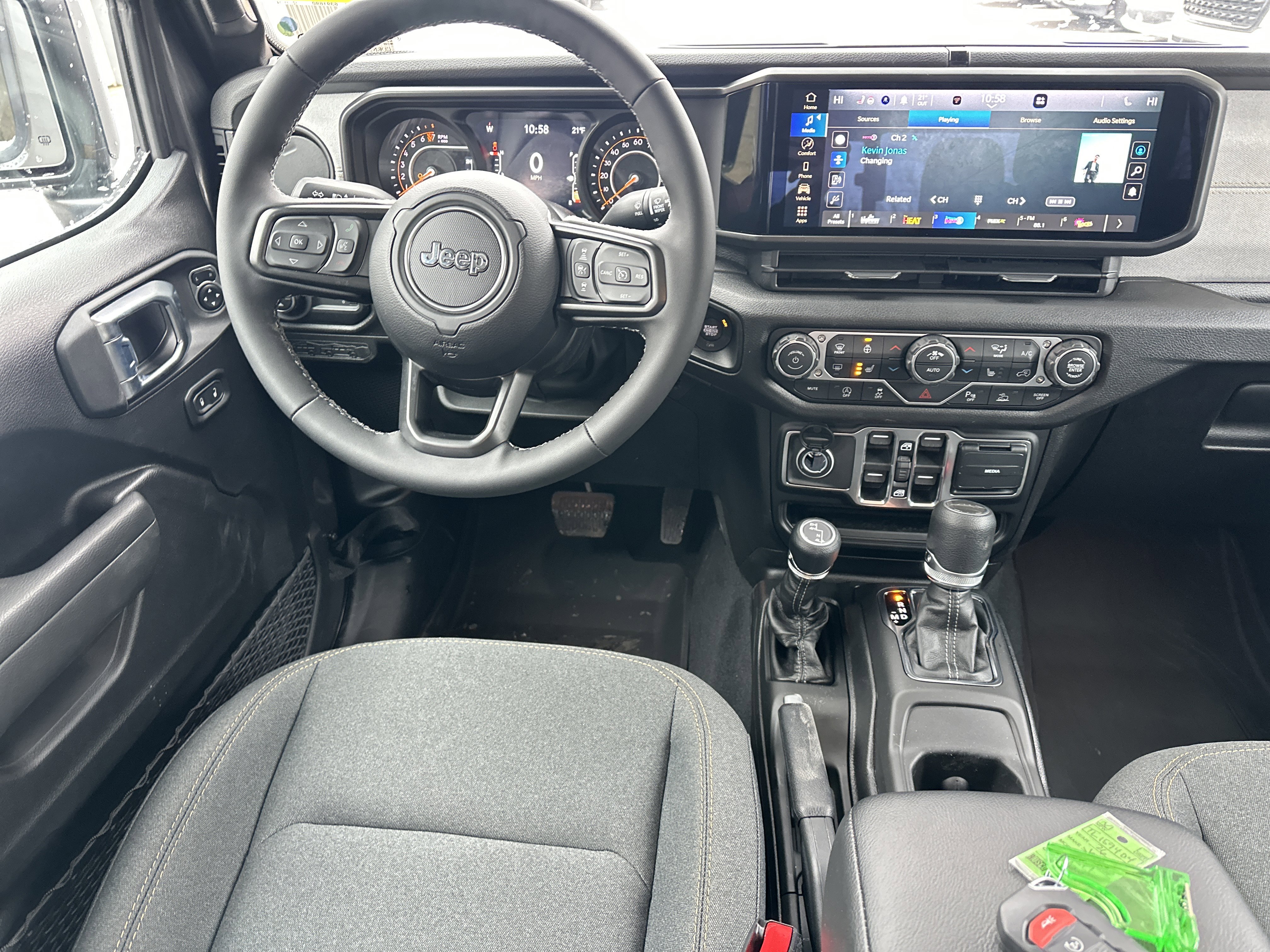 New 2026 Jeep Gladiator Sport image 33