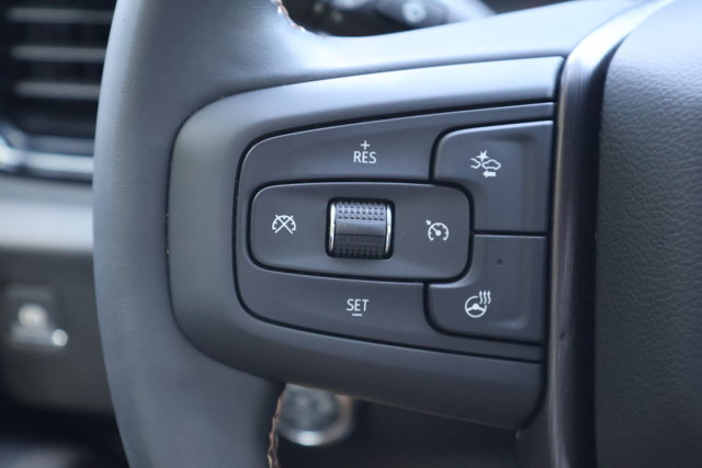 Used 2026 GMC Sierra 2500 AT4 w/ AT4 Premium Plus Package AWD/4WD image 8