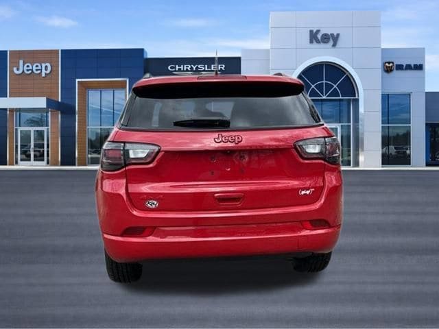 Used 2023 Jeep Compass Limited w/ Elite Group for (Red) Edition image 5