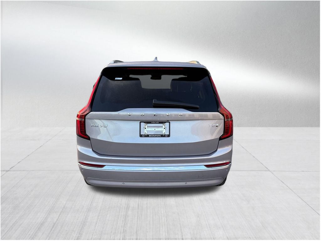 New 2026 Volvo XC90 T8 Core image 6