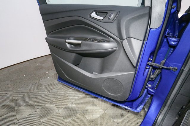 Used 2017 Ford Escape SE w/ Equipment Group 201A image 32