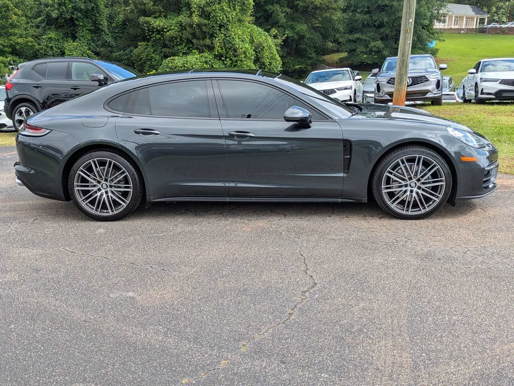Used 2022 Porsche Panamera RWD image 7