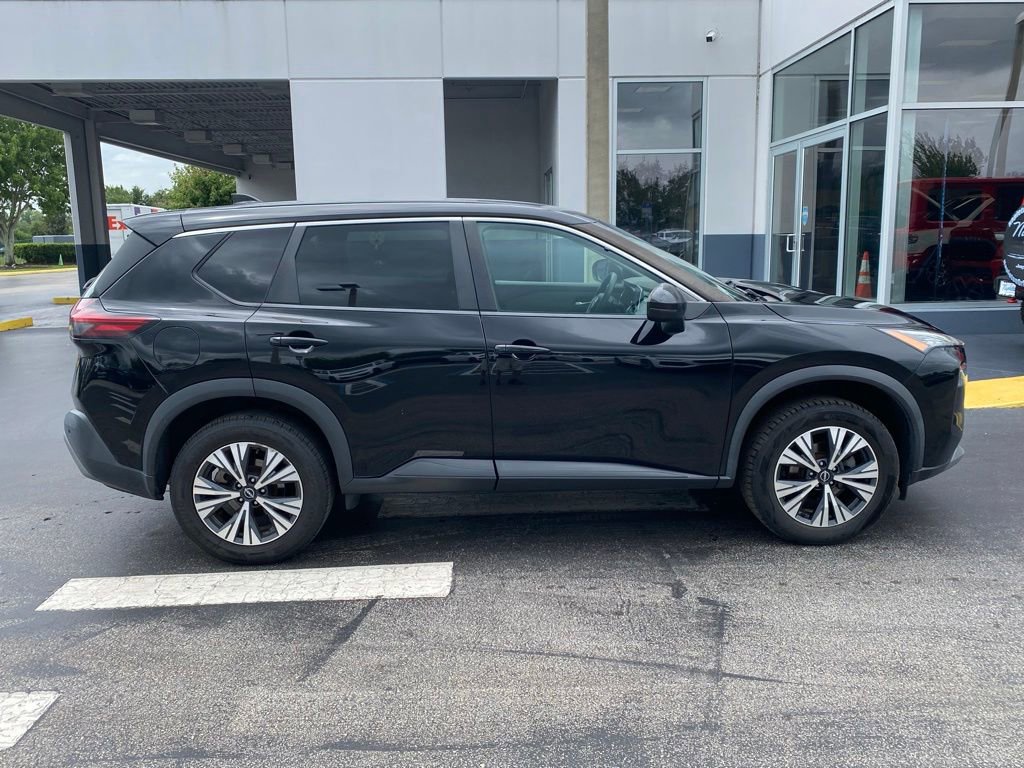 Used 2022 Nissan Rogue SV AWD/4WD image 11