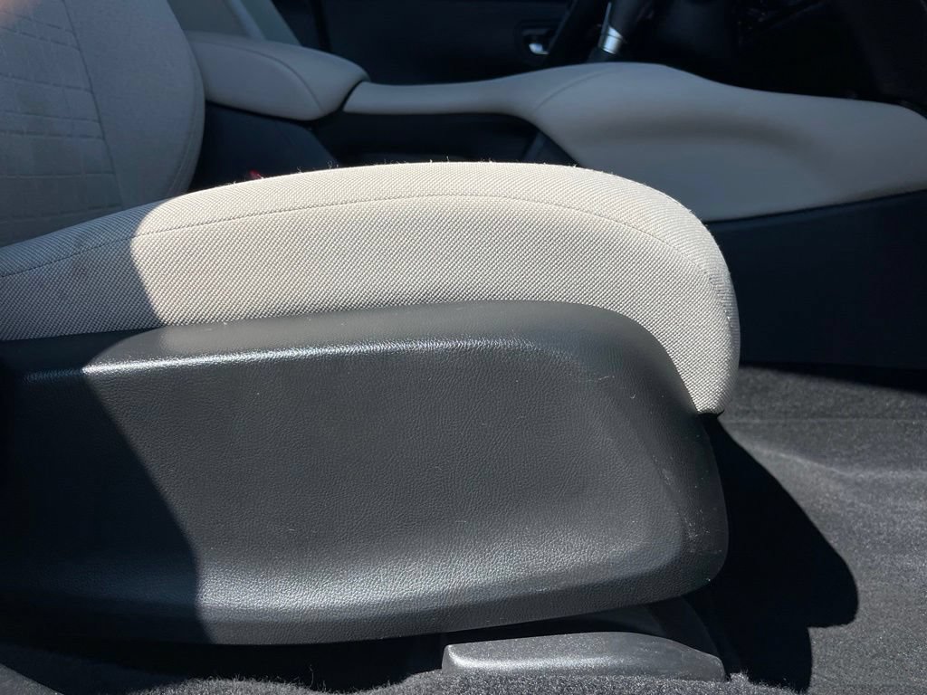 Certified 2026 Honda HR-V LX image 30