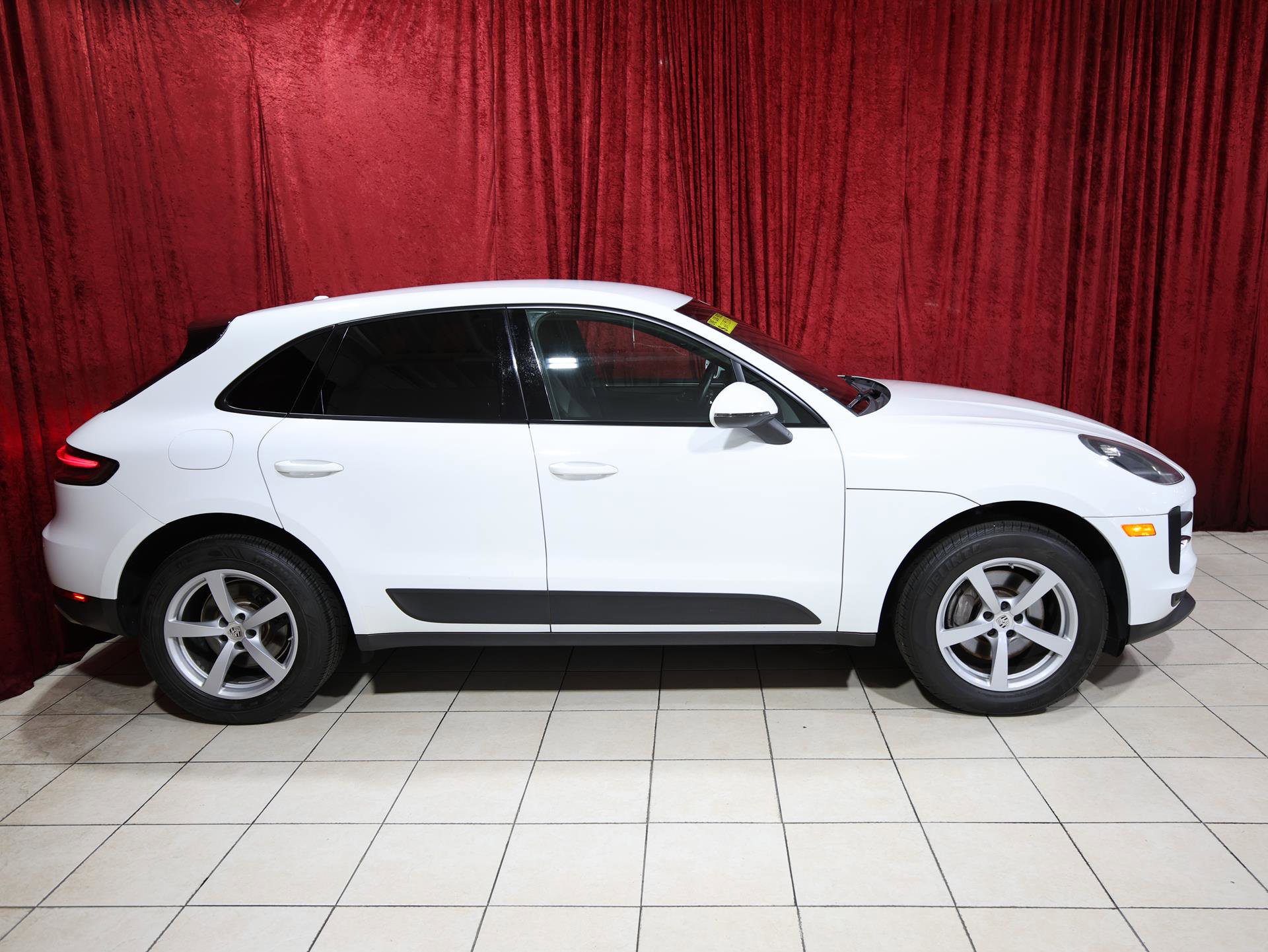 Used 2019 Porsche Macan image 8