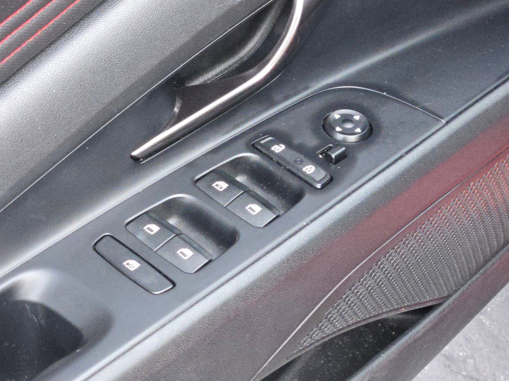 Used 2022 Hyundai Elantra N Line w/ Cargo Package image 17