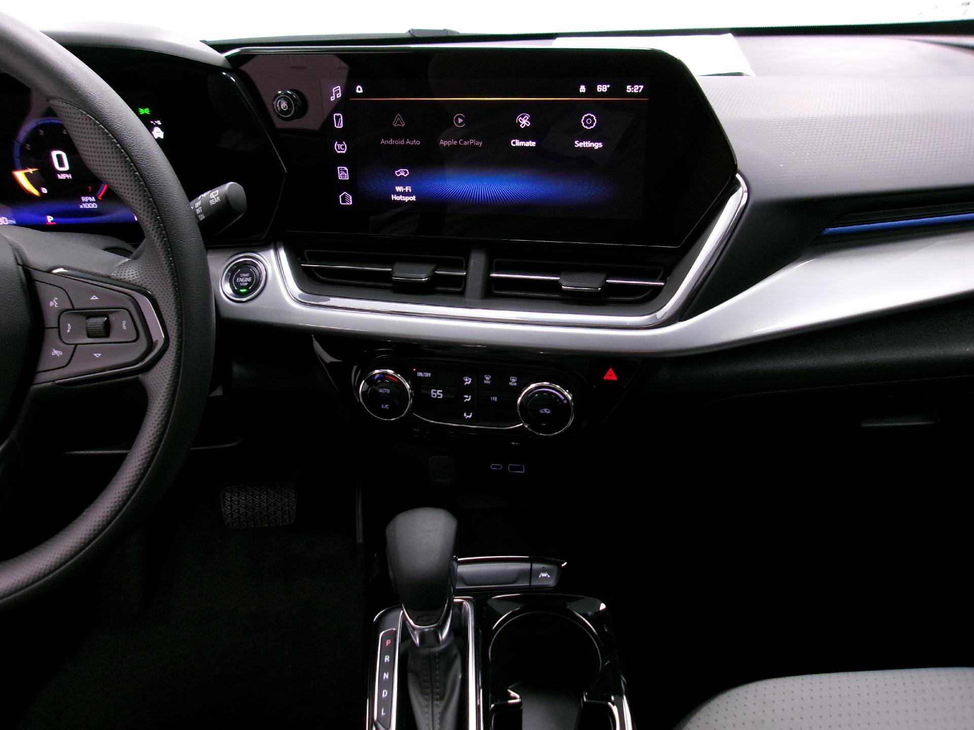 Certified 2024 Chevrolet Trax LT w/ Sunroof Package image 11