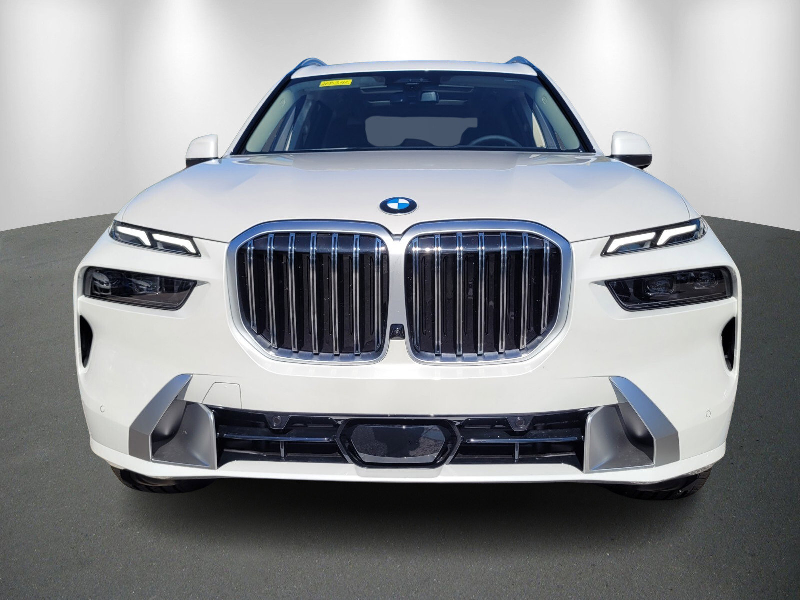 Used 2026 BMW X7 xDrive40i AWD/4WD image 2