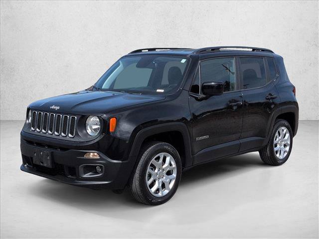 Used 2018 Jeep Renegade Latitude w/ Cold Weather Group AWD/4WD image 4
