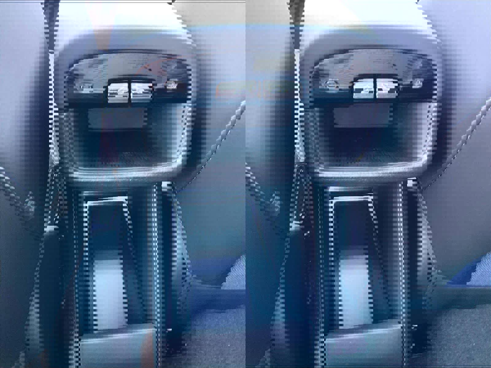 New 2026 Volvo EX30 Cross Country Ultra w/ Protection Package Premier AWD/4WD image 16