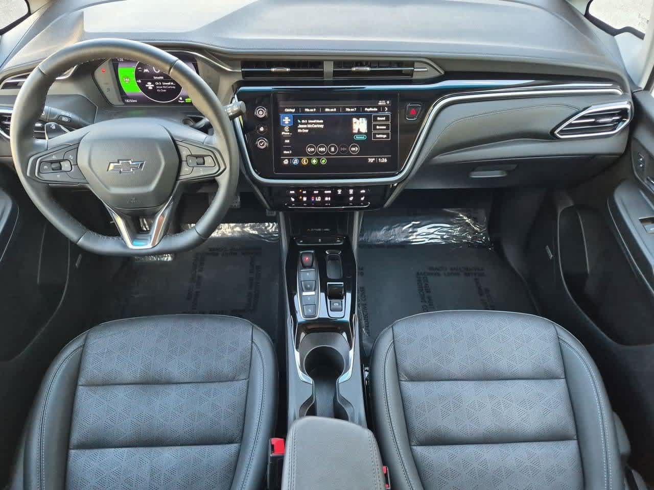 Used 2023 Chevrolet Bolt LT w/ Infotainment Package FWD image 15