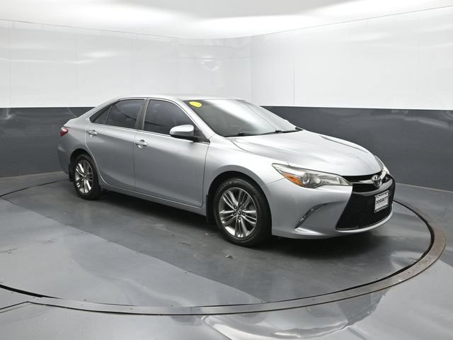 Used 2017 Toyota Camry SE FWD image 24