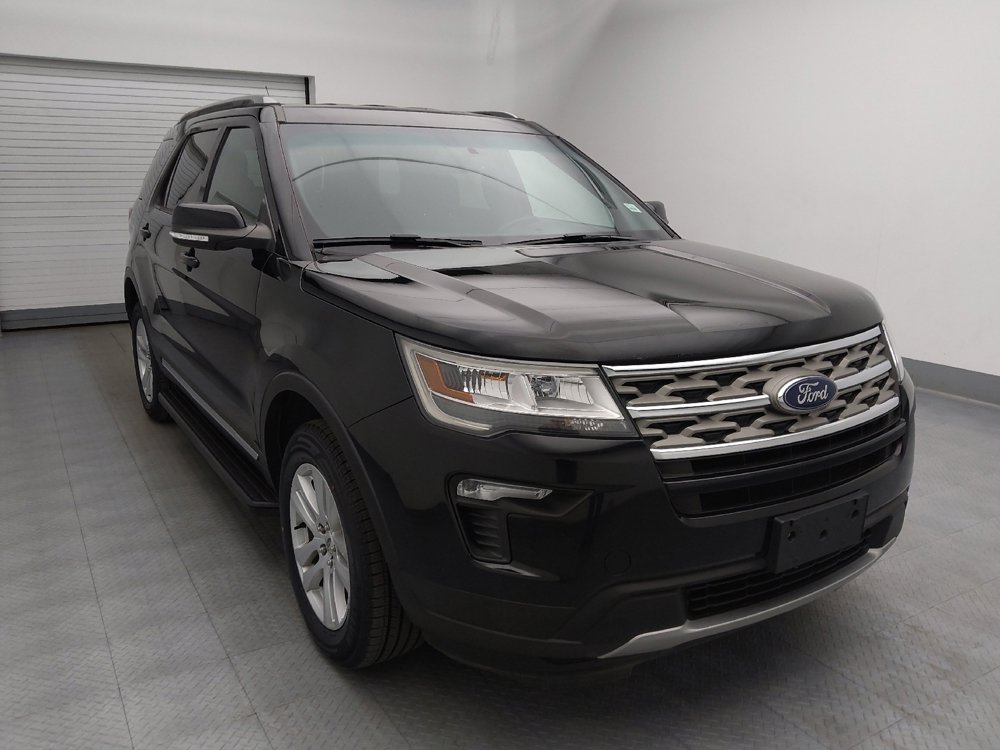 Used 2018 Ford Explorer XLT w/ Equipment Group 201A AWD/4WD image 13