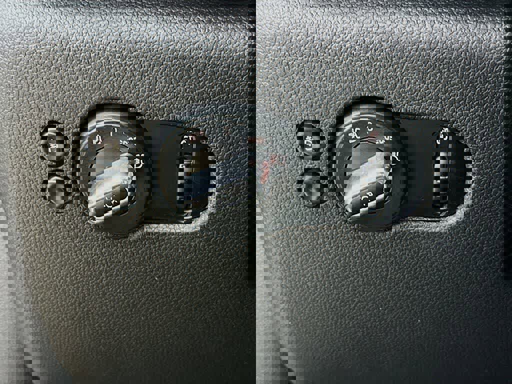 Used 2016 MINI Cooper S image 26