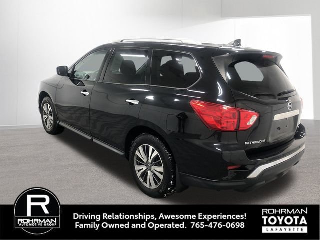 Used 2020 Nissan Pathfinder SV image 4
