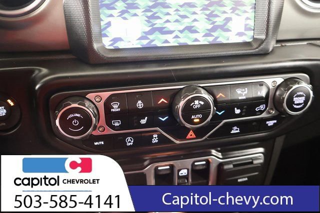 Used 2023 Jeep Gladiator Overland w/ Cold Weather Group image 19