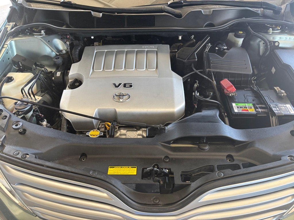 Used 2011 Toyota Venza w/ Leather Pkg FWD image 55