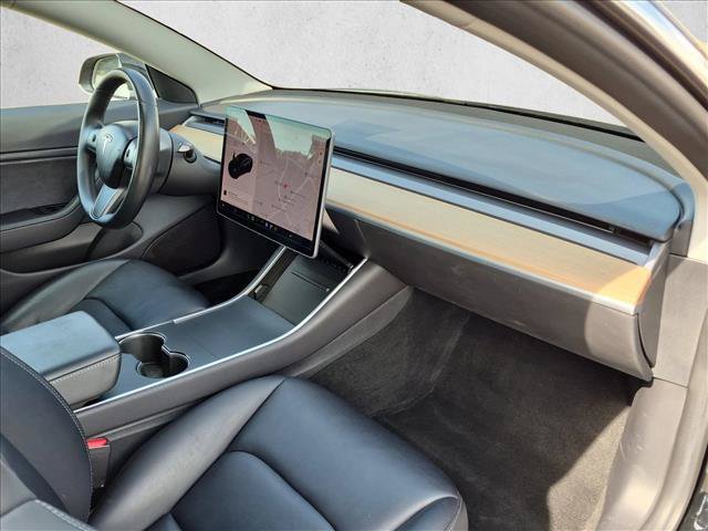 Used 2018 Tesla Model 3 Long Range RWD image 23