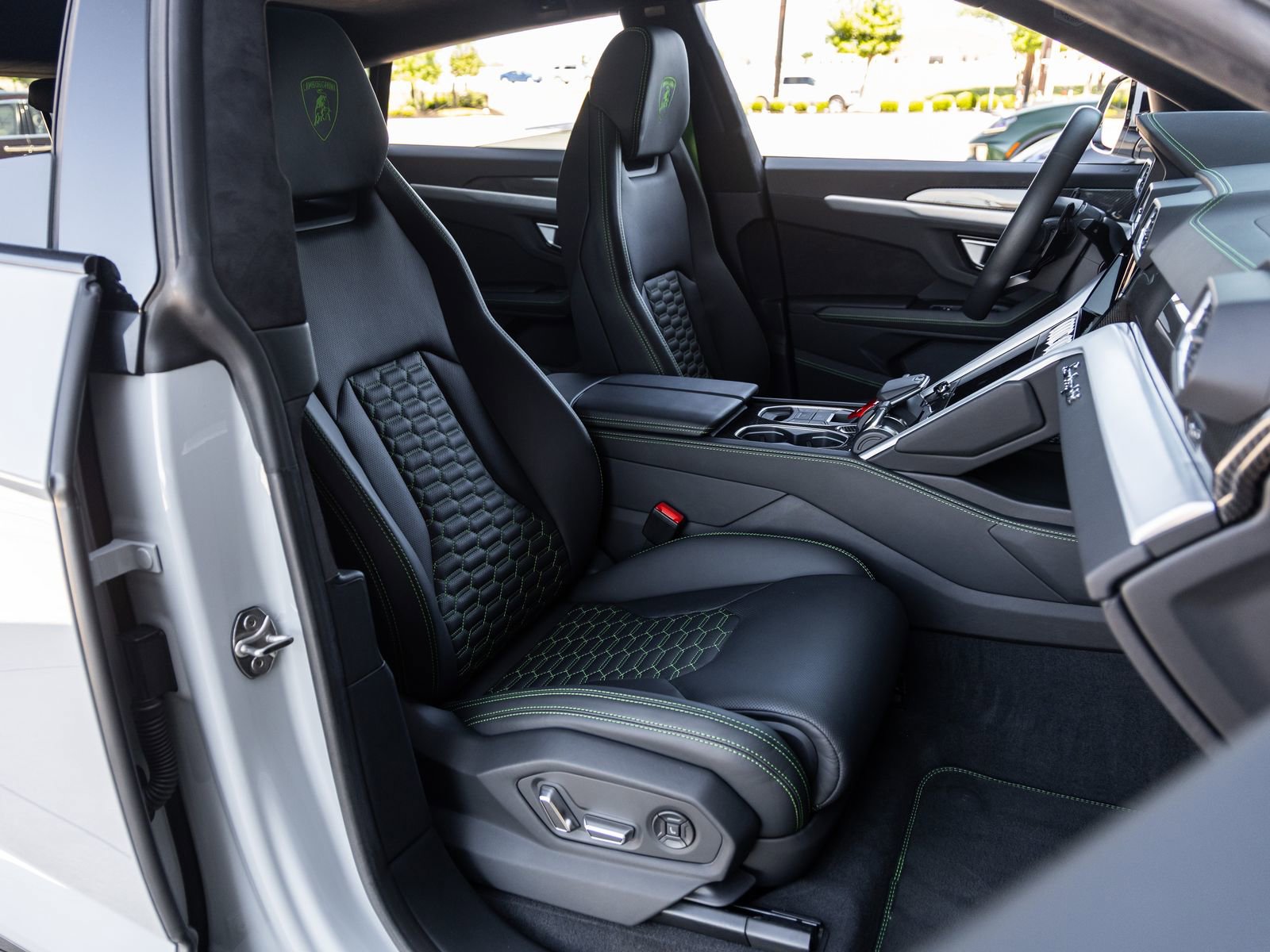 Used 2023 Lamborghini Urus S AWD/4WD image 46