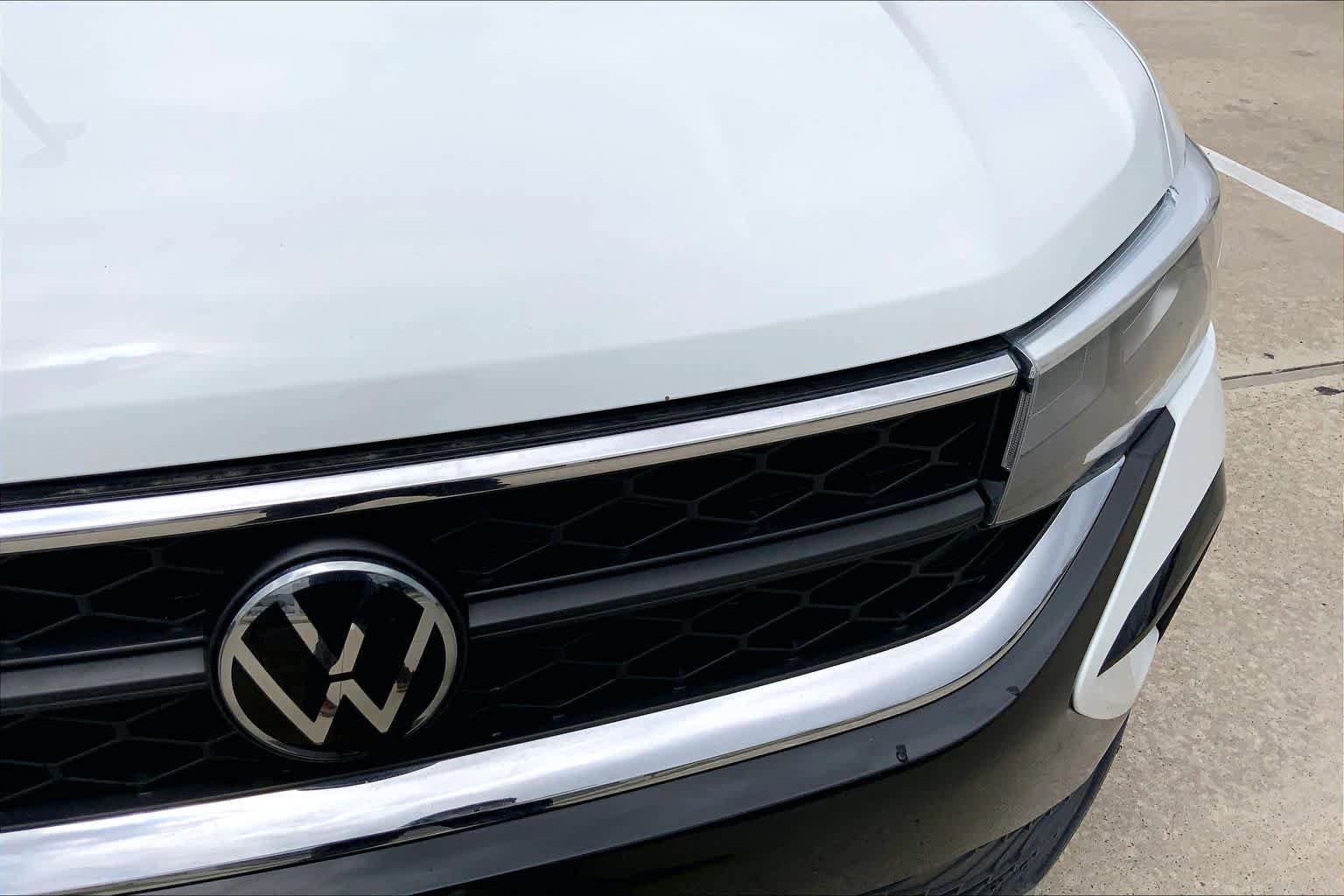 Used 2024 Volkswagen Taos SE FWD image 29