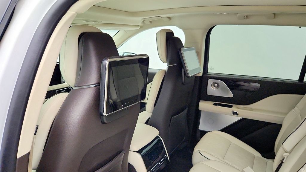 Used 2020 Lincoln Aviator Black Label w/ Dynamic Handling Package AWD/4WD image 22