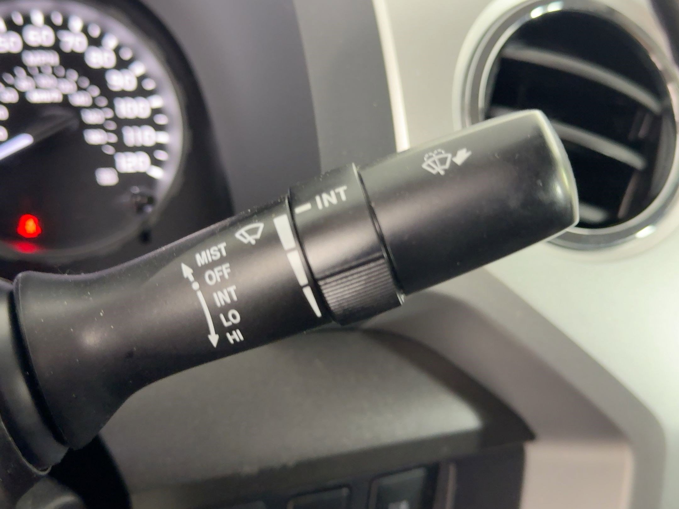 Used 2019 Toyota Tundra SR5 w/ SR5 Upgrade Package image 31