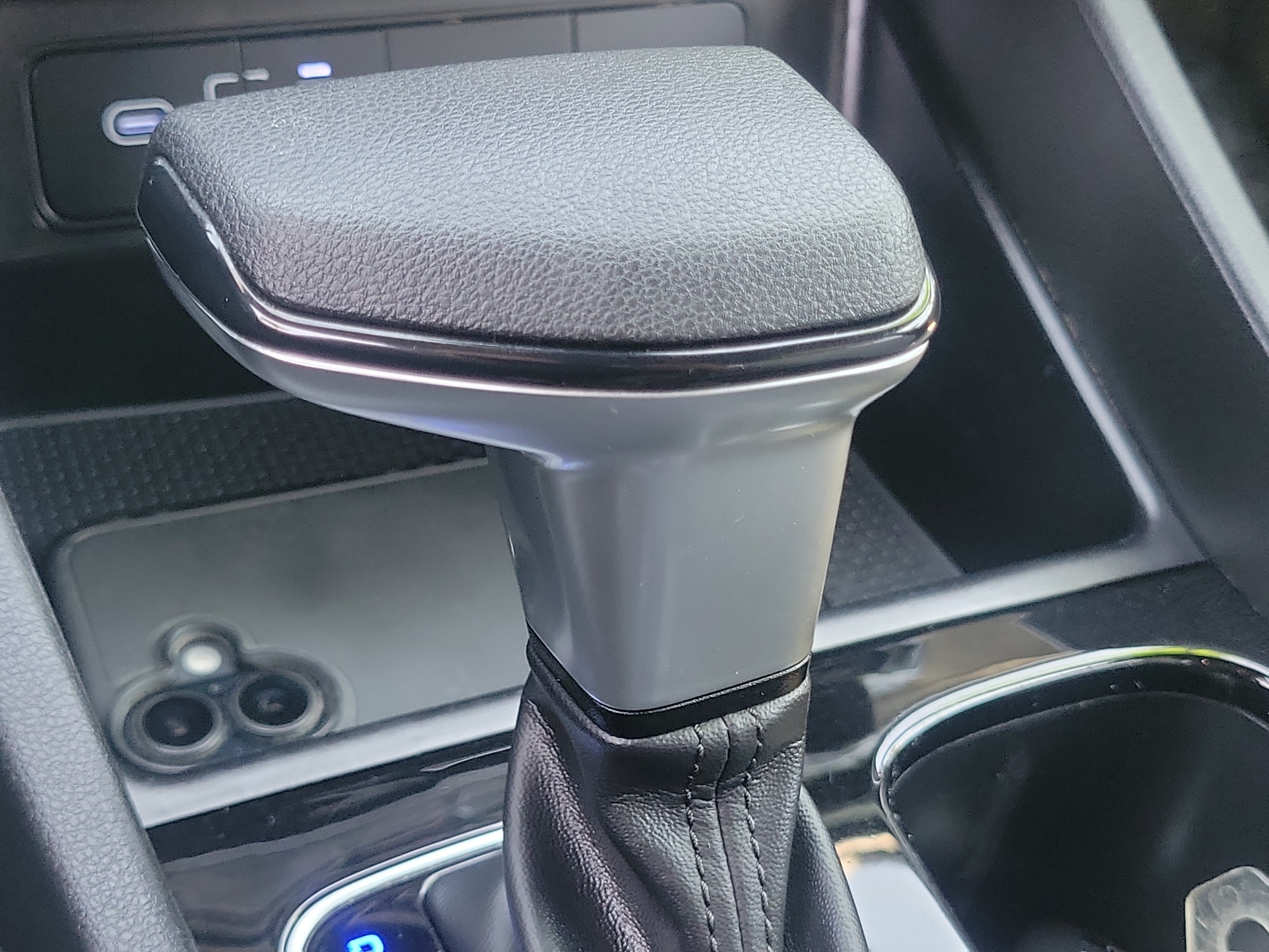 Certified 2025 Hyundai Santa Cruz SEL FWD image 16