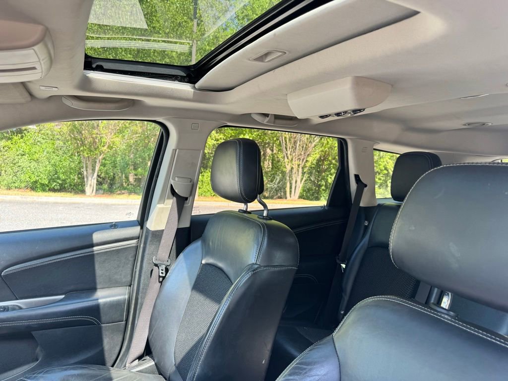 Used 2020 Dodge Journey Crossroad FWD image 11