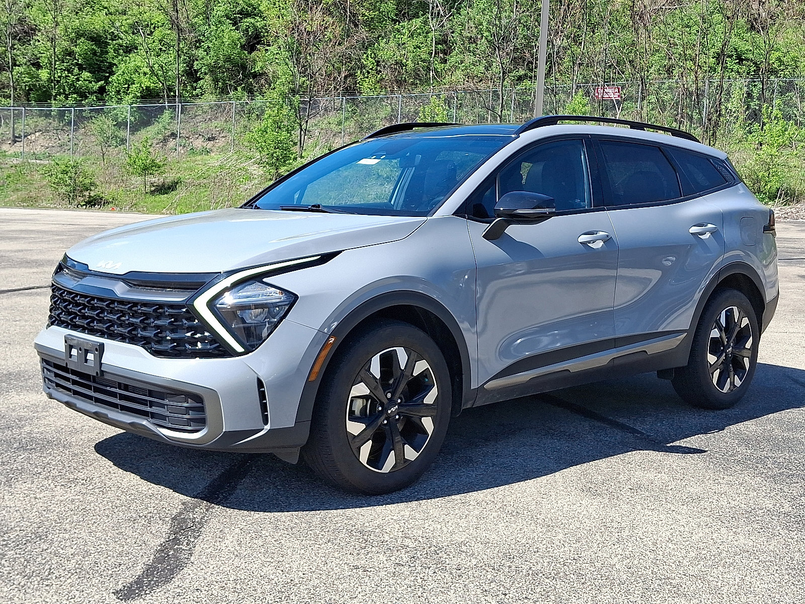 Used 2023 Kia Sportage X-Line w/ X-Line Premium Package AWD/4WD image 3