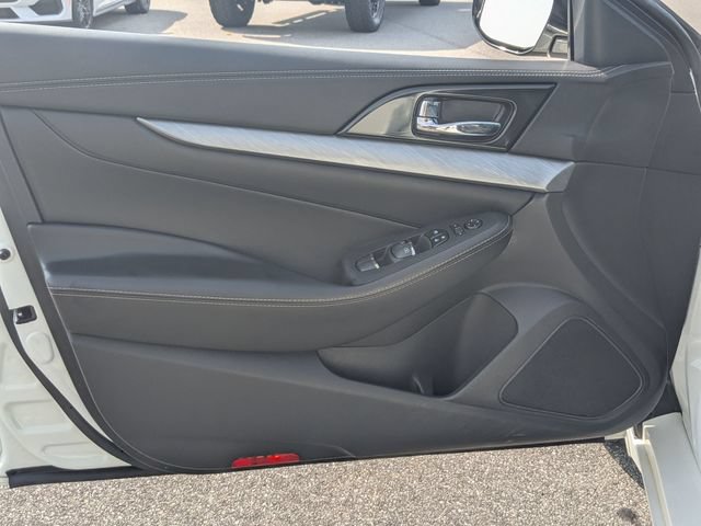 Used 2017 Nissan Maxima 3.5 SV FWD image 9