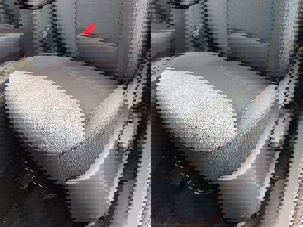 New 2025 Ford Maverick XLT image 18