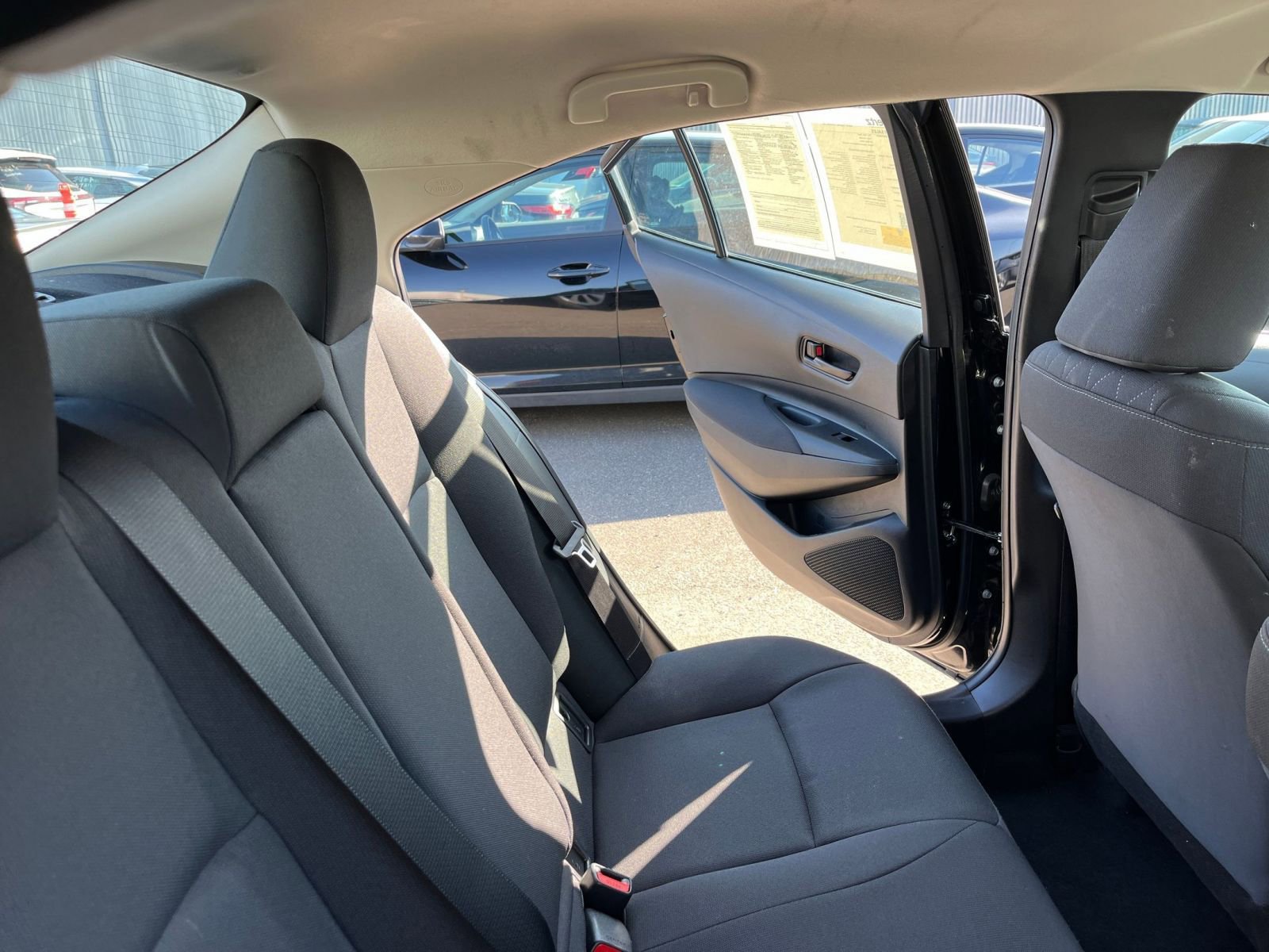 Used 2025 Toyota Corolla LE FWD image 36