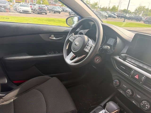 Used 2020 Kia Forte LXS FWD image 15