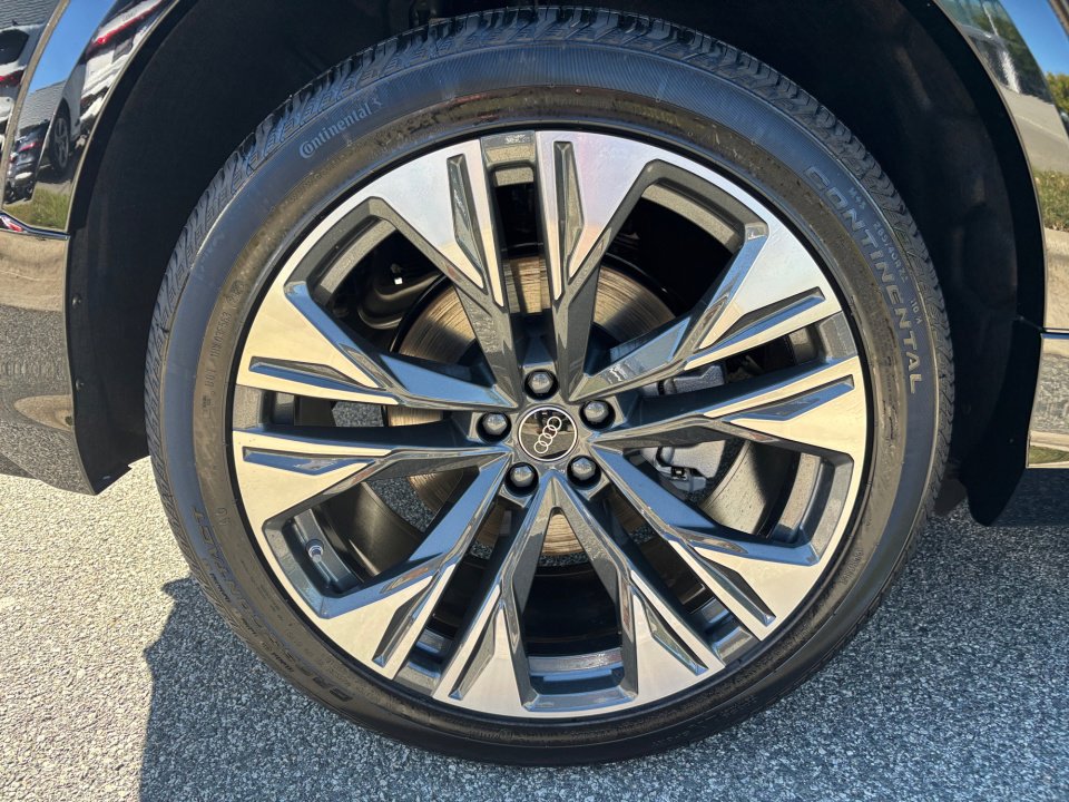 New 2026 Audi Q8 Premium Plus image 23