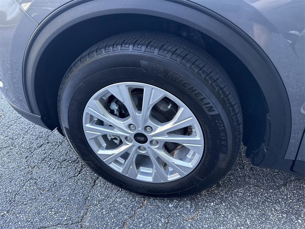 Used 2025 Ford Escape Active image 11