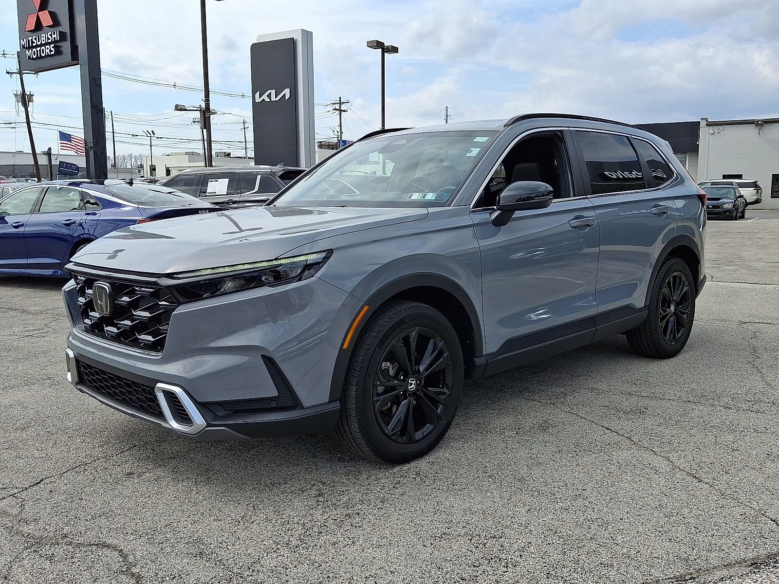 Used 2025 Honda CR-V Sport Touring image 3