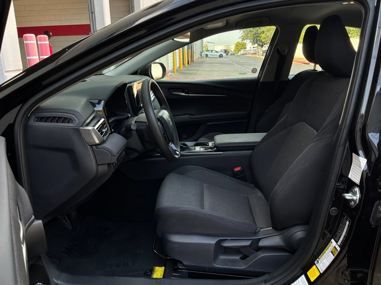 Used 2026 Toyota Camry LE FWD image 10