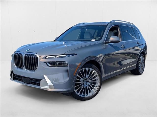 Used 2025 BMW X7 xDrive40i image 1