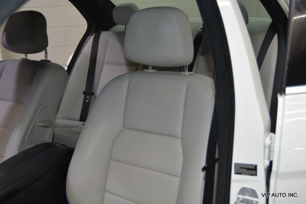 Used 2013 Mercedes-Benz C 250 Sedan image 13
