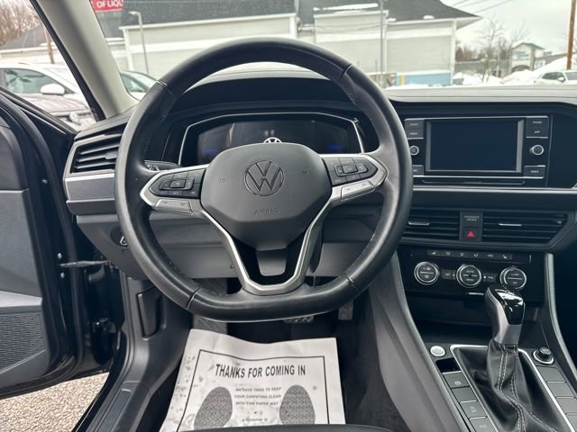 Certified 2024 Volkswagen Jetta SE image 17