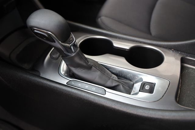 Used 2023 Chevrolet Malibu LS FWD image 21