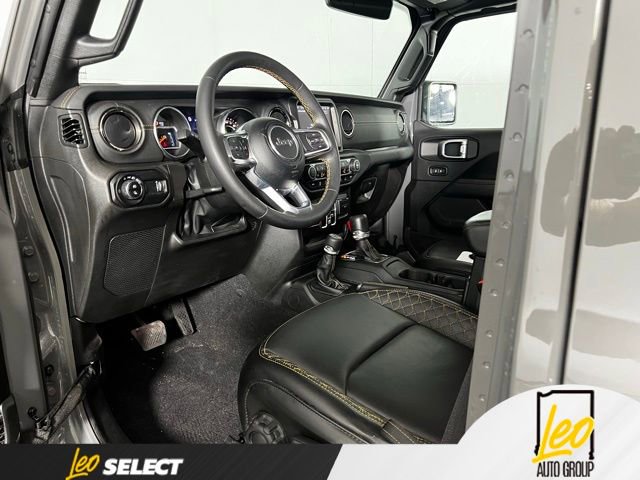 Used 2023 Jeep Gladiator Overland AWD/4WD image 11